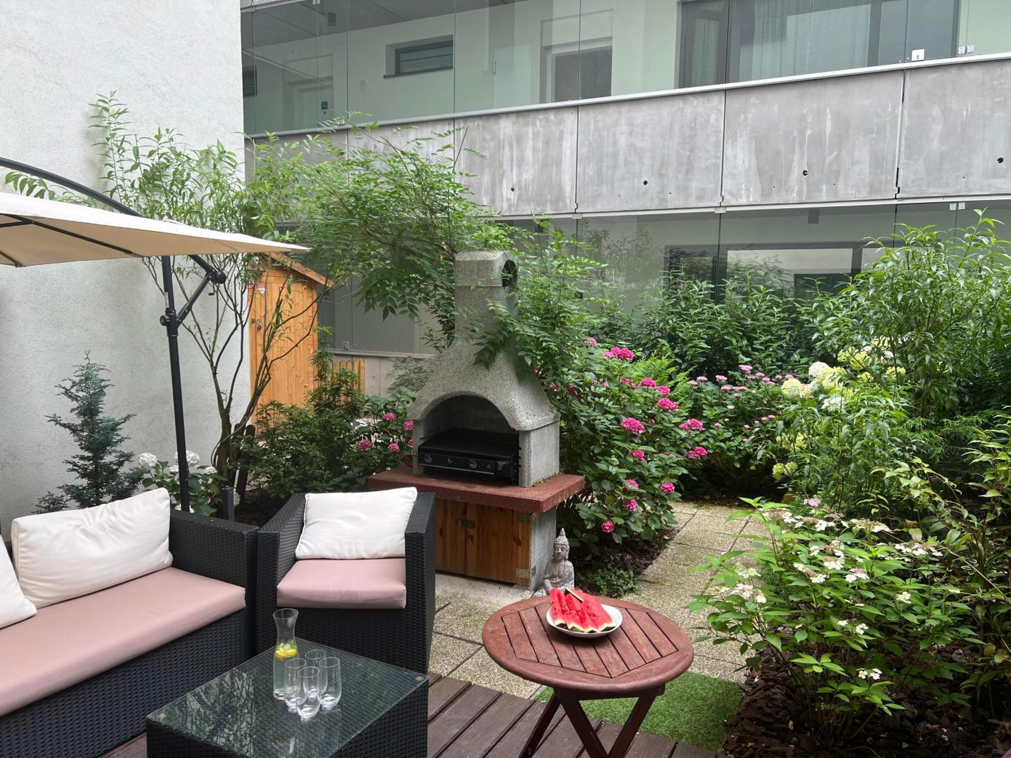 Forest Park Garden Apartment Bratislava Exterior photo