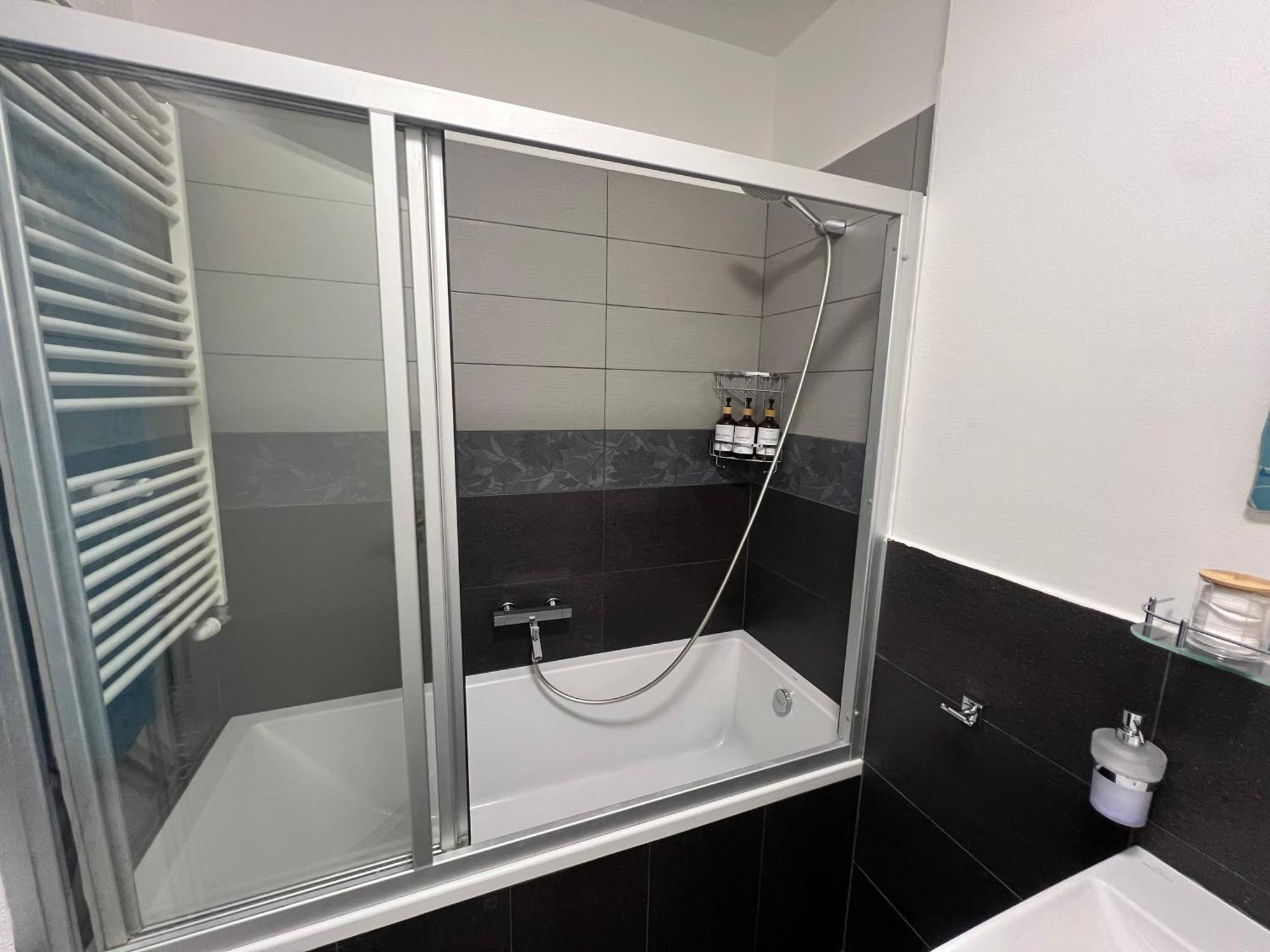 Forest Park Garden Apartment Bratislava Exterior photo